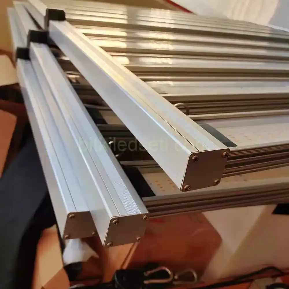 1000W F10 Max Samsung LM301H 8 , F10 Max 1000W lambanın geniş alanı kaplayan 10 barlı yapısının üstten görünümü