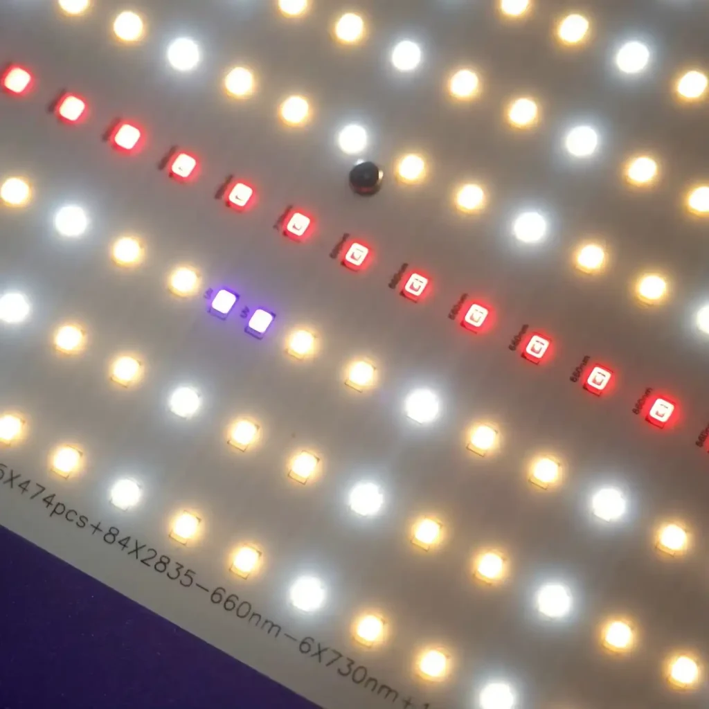 40x40cm Alüminyum Levha Isı Emicili 240W Grow Light