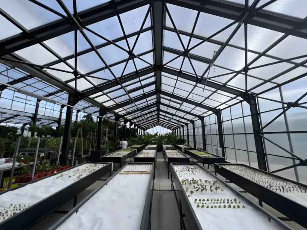 İGA Bitki Bekleme Ambarı LED Montajı